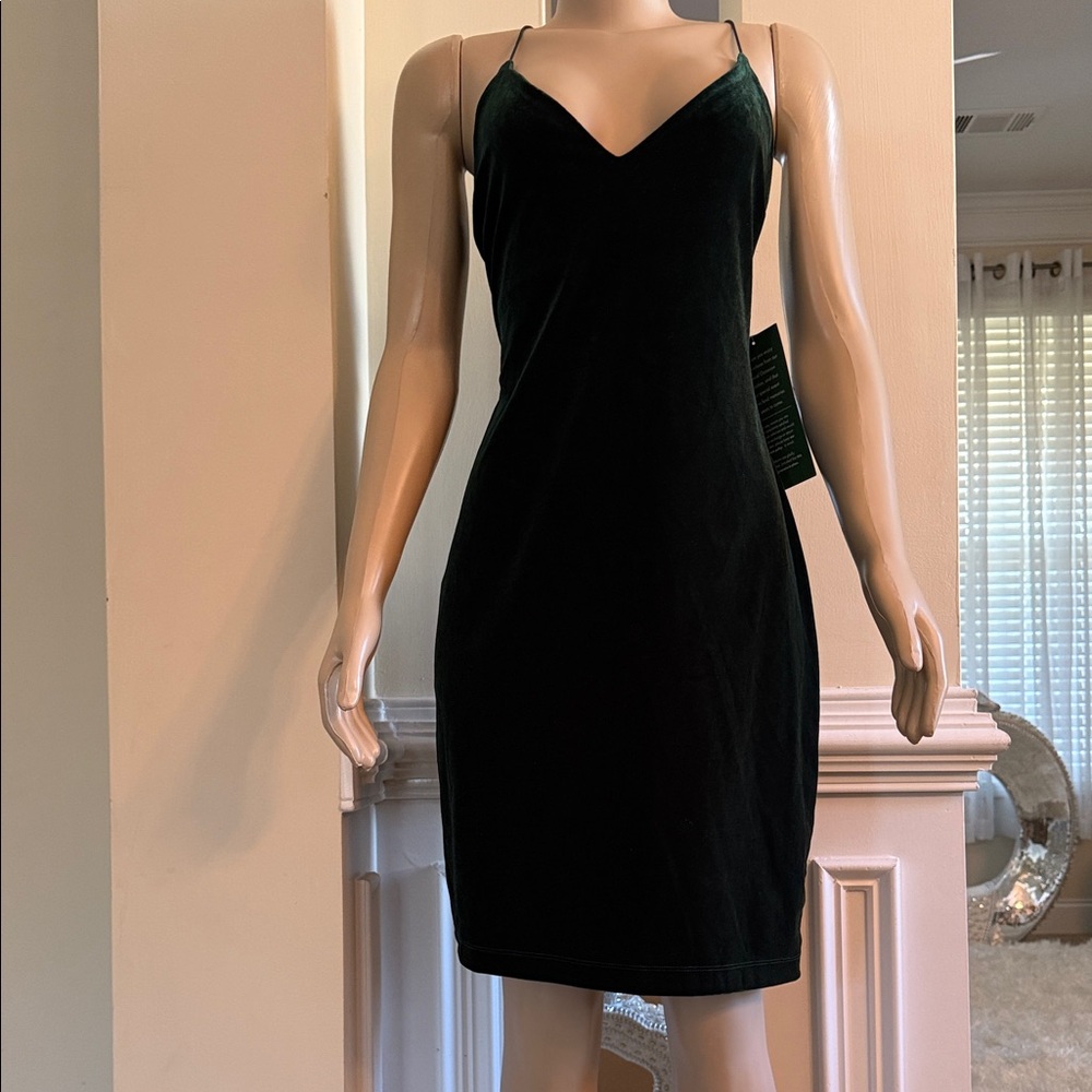 B. Smart Hunter Green Velvet Midi spaghetti straps Dress